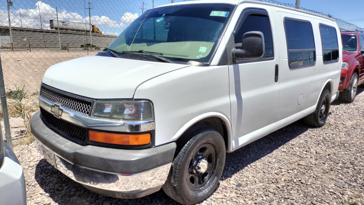 Chevrolet Express Blanca