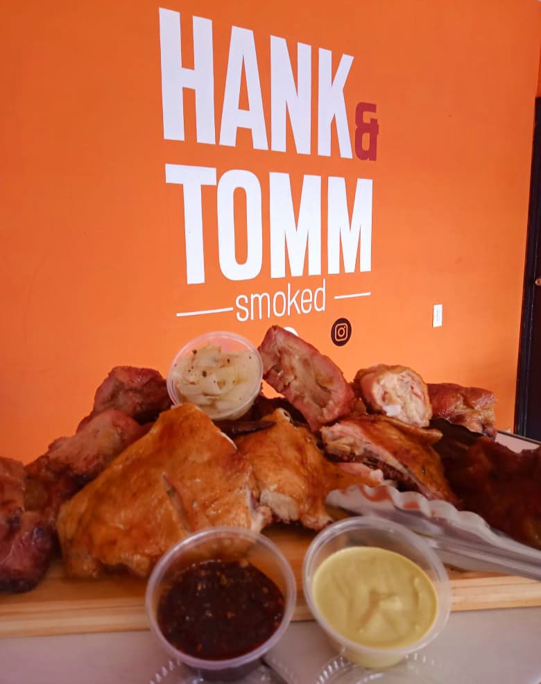 HANK Y TOMM SMOKED