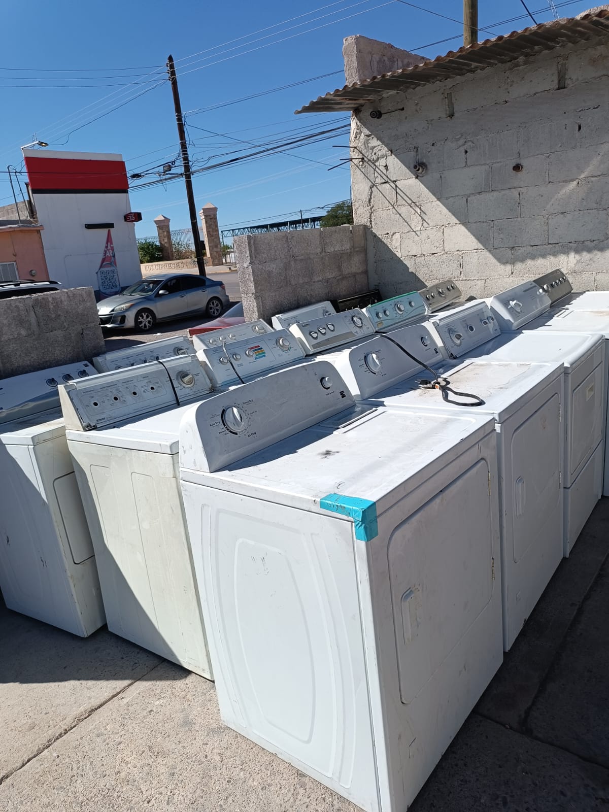 Servicio Eléctrico "LOS CUATES" 4