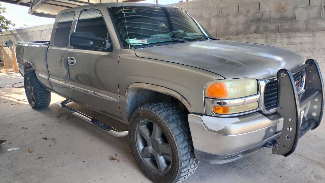 GMC Sierra  99 2