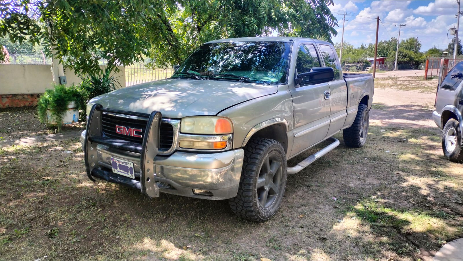 GMC Sierra  99