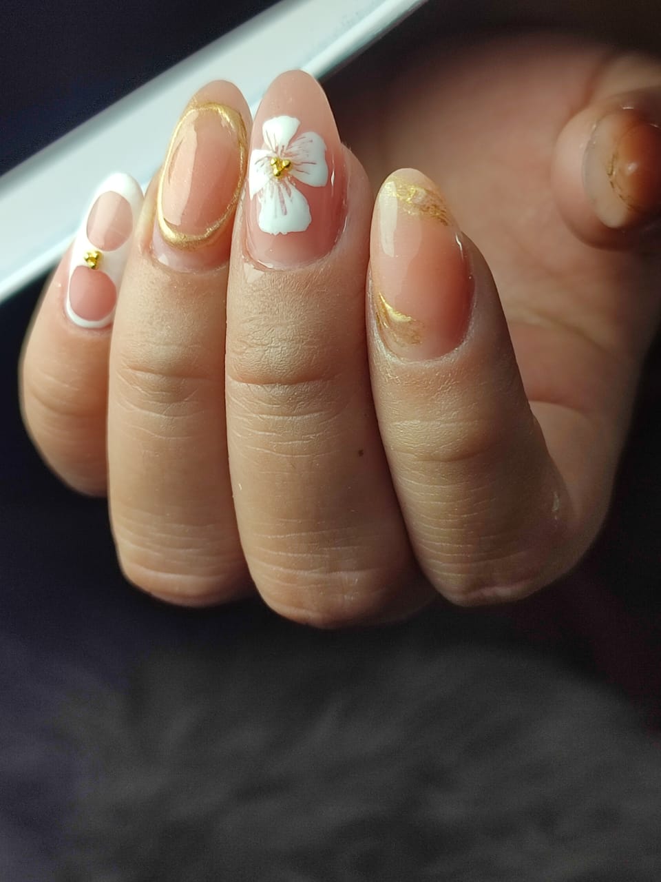 Bora Beauty Studio 19