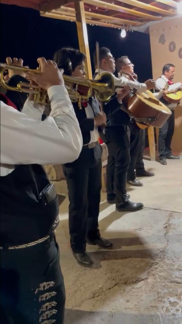 Mariachi Jalisco de cd Delicias 9