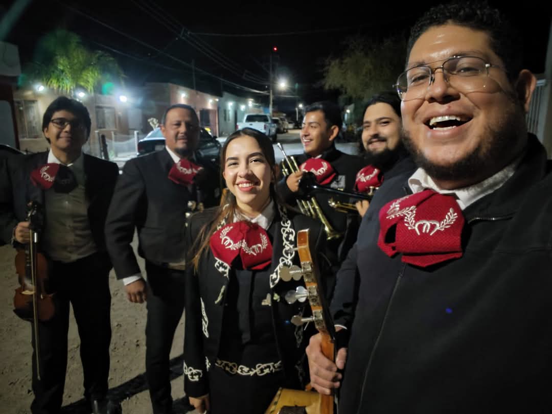 Mariachi Jalisco de cd Delicias 3