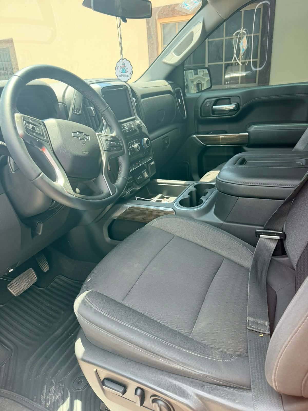 CHEYENNE Z71 2020 DOBLE CABINA 4